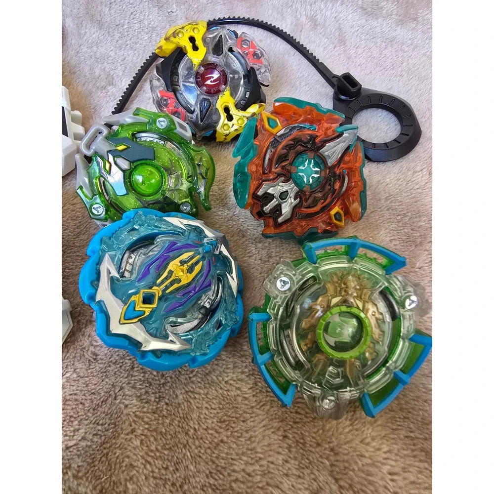 Hasbro Beyblade Burst Evolution Lot 5 Tops 2 Launchers Ripcord Rip Fire Set